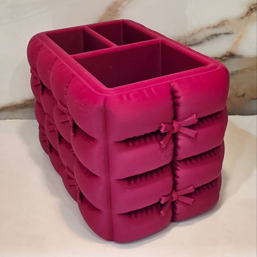 Tufted Bow Makeup/Organizer