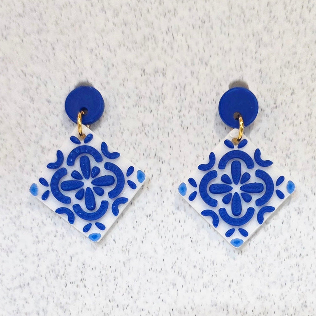 Greek Tile - Blue Circle w/White & Blue Tile