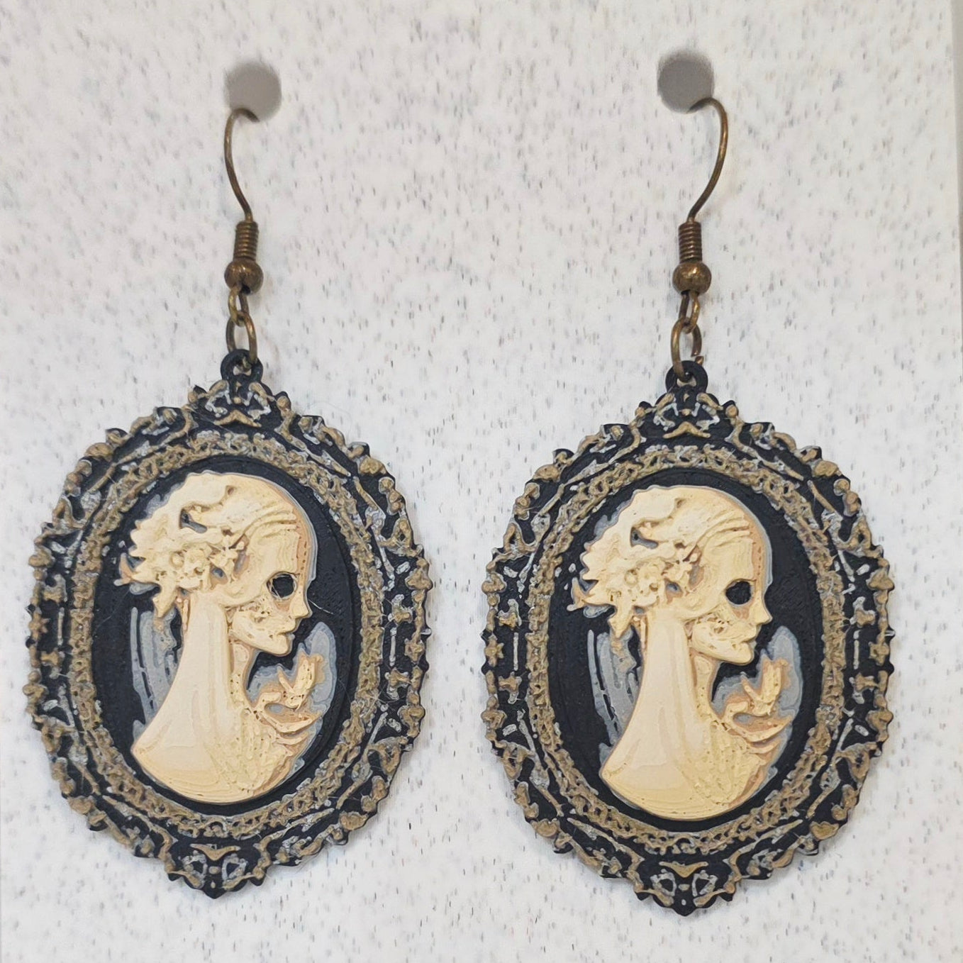 Fall - Gothic Cameo